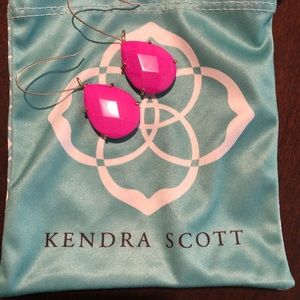 Magenta Allison Kendra Scott earring